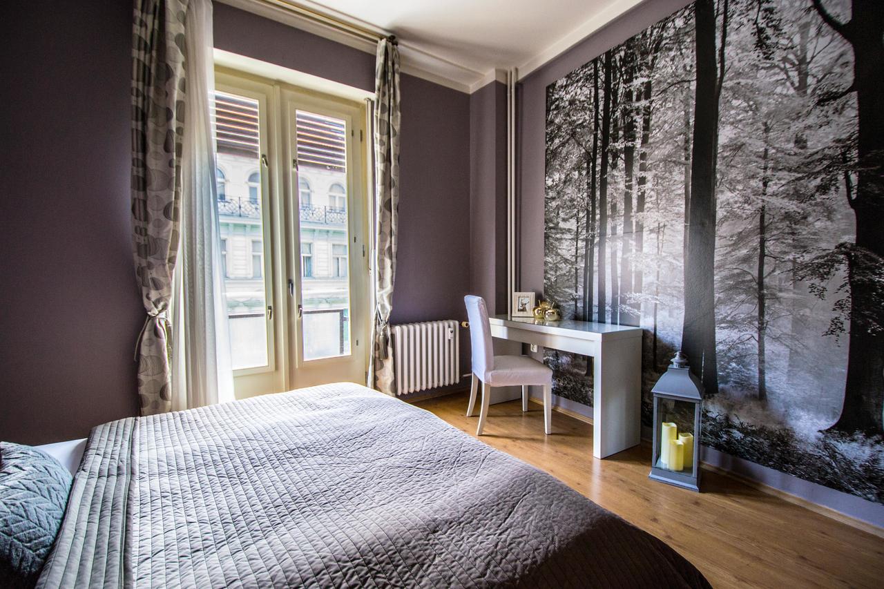 Design By Ruterra Apartment Prag