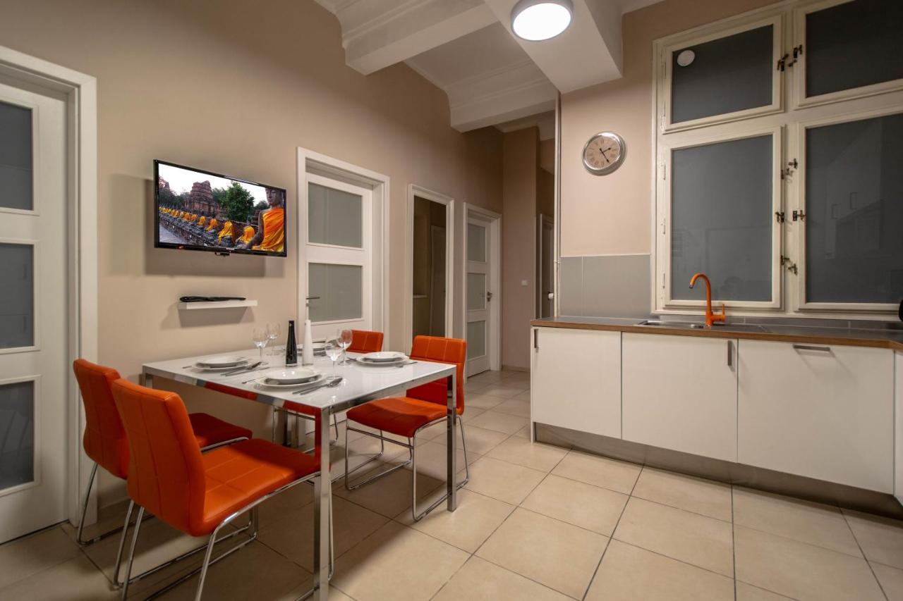 Design By Ruterra * Prag